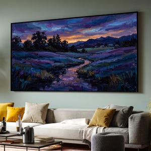 Twilight rivierlandschap canvas, paarse zonsondergang hemel muurkunst, canvas bergzicht, serene natuur, decoratie avondstroom