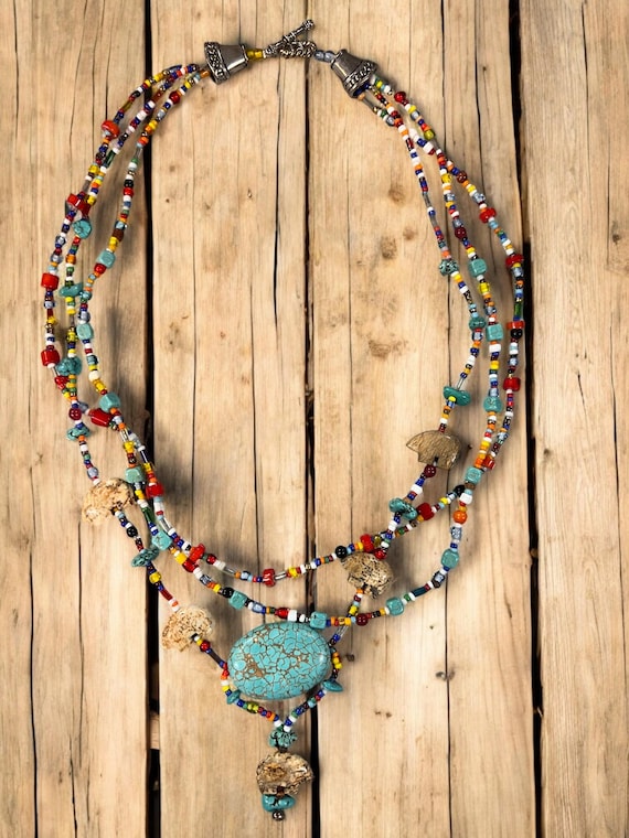 Native American-style Woman’s Necklace