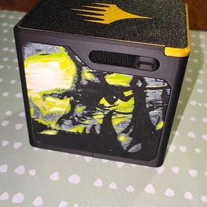 MTG Commander Deck Box with Lock - Black and Gold Planeswalker Design - 100+ Cards - 3D Printed