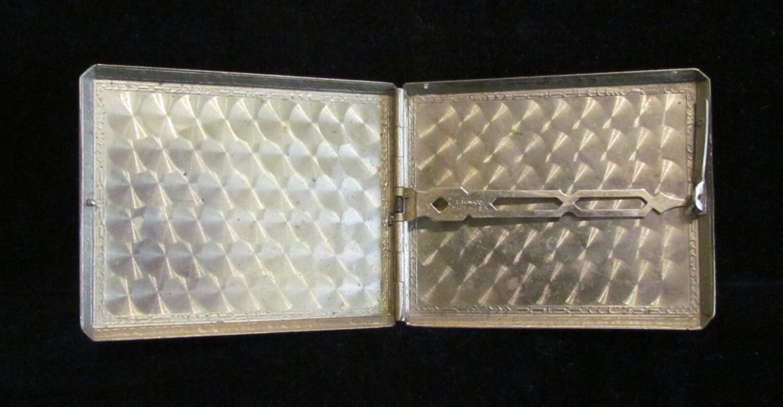 Vintage 1920s Cigarette Case Cigarette Box EBM Company Silver Tone Art