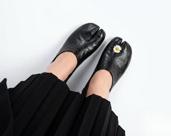 Zapatos Tabi de cuero, mocasines con punta dividida, estilo japonés, Mary Janes para mujer, zapatos planos retro hechos a mano.