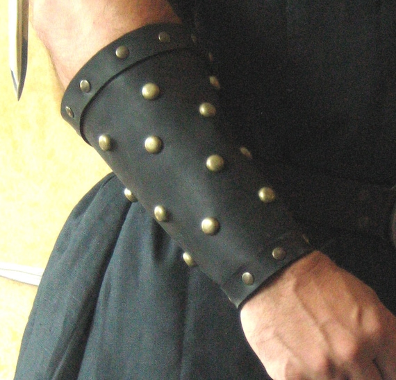 Medieval Black Leather Armor Studded Leather Bracers -  Canada