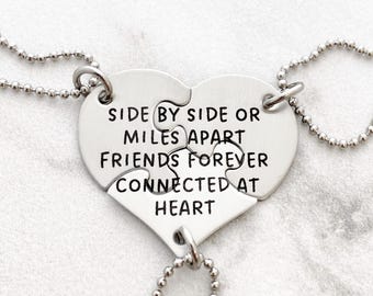 Collar para 3 mejores amigas: una al lado de la otra, a miles de distancia, amigas para siempre conectadas de corazón. Joyas para hermanas. Collar de regalo para mejores amigas. N1313