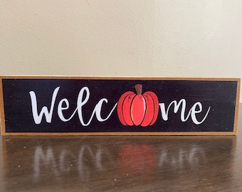 Wood Welcome sign, pumpkin decor, Halloween decor, fall decor, Halloween decoration, mantel decor, Halloween blocks, welcome sign w/ pumpkin