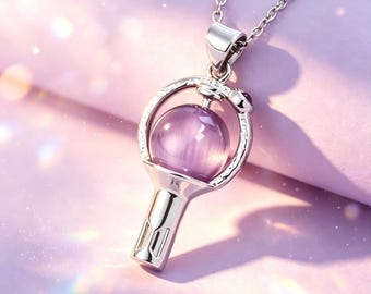 Collar BTS Army Bomb Purple Cat's Eye / Cadena de lujo chapada en plata con diseño de ensueño para la clavícula