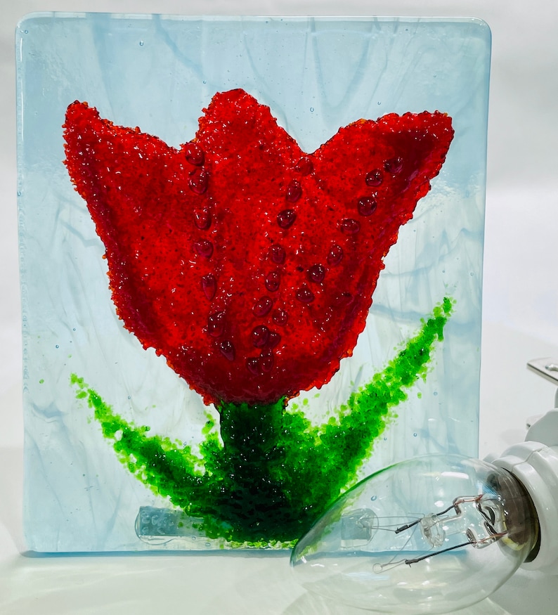 RED TULIP FLOWER Night Light Glass F71 image 1