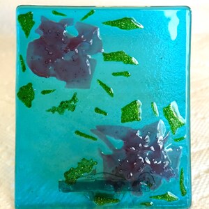 NIGHTLIGHT CRANBERRY FLOWER Caribbean Blue Glass Night Light F28
