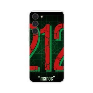 Peut inclure: Une coque de smartphone rectangulaire présentant un fond vert foncé avec un motif quadrillé subtil. De grands chiffres rouges craquelés 212 sont affichés au centre. Le mot "maroc" est imprimé en blanc au bas de la coque.
