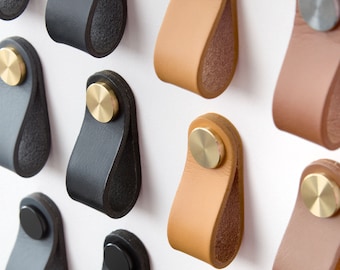 Leather handle with leather loop for chest of drawers / furniture handle for door and drawer fronts in 4 leather colors / 3 knob colors