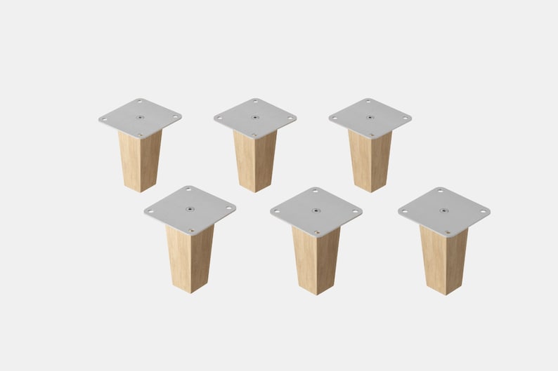 6 pyramidenförmige Möbelfüße aus Buchenholz für das Ikea Kallax Regal.