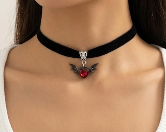 Naszyjnik-choker w kształcie serca nietoperza w stylu gotyckim, obroża w stylu punk wampira, biżuteria w stylu czarownic