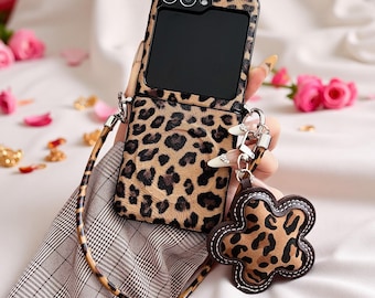 Leopard Samsung Z Flip Case Flower Strap