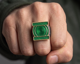 Green Superhero Signet Ring, Adjustable Cosplay Power Ring, Comic Book Fan Jewelry