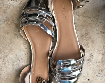 metallic sandals canada