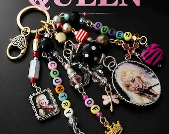 Clip para bolso de Dolly Parton hecho a mano, llavero con fotos, dijes y cuentas