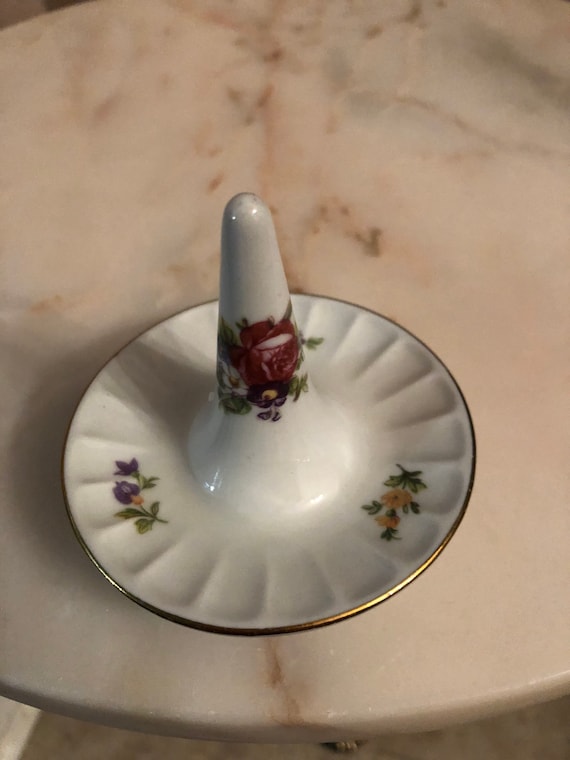 Crown clearance ring holder