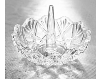 Vintage Cut Lead Crystal Ring Holder Dish, 1980’s.GLASS.   Hialyne & Dora SHIPS from Canada