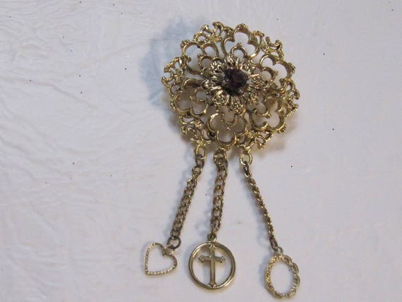 antique hijab pin