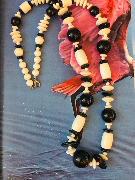 RETRO Lucite or Plastic NECKLACE and ENAMEL Bracel