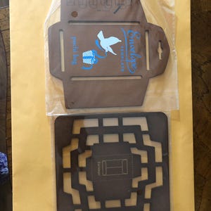 Modèle d'ENVELOPPE en bois. Enveloppes pour journal, cartes-cadeaux, album de coupures, etc. 2 styles au choix. LIVRAISON GRATUITE à partir du Canada