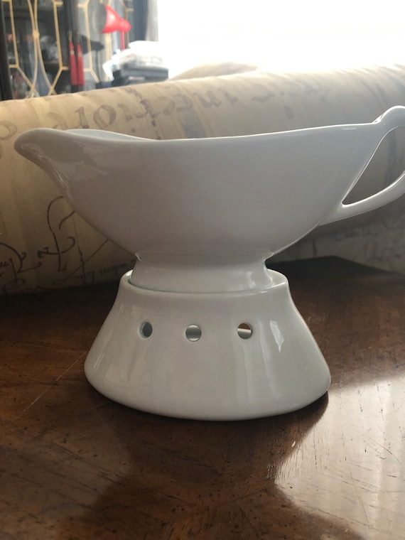 Vintage Gravy Boat With Warmer, Tea Lite. White Ceramic. INFINITY Product  From the 90s. 