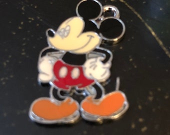 Os pingentes vintage do Mickey Mouse podem ser adicionados a pulseiras, colares, etc., cada um com frete grátis.