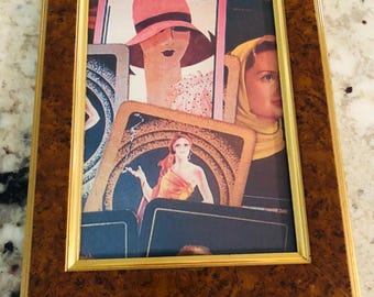 Vintage PICTURE FRAME 5 x 7 insert. Faux wood, gold trim.shipping from CANADA