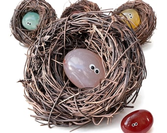Natural Mini Irregular Crystal Eggs & Bird Nest – Tiny Nature-Inspired Decor