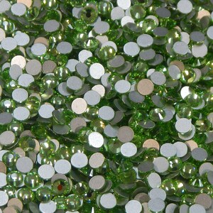 720pcs Peridot Silverfoiled NON Hotfix Rhinestones,  ss6, ss10, ss16, ss20  Choose Your Size