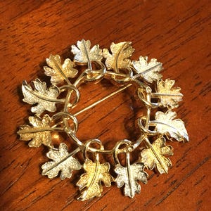 SARAH COVENTRY &quot;Garland&quot; Autumn Leaf Wreath Brooch / Pin