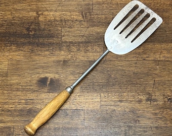 Spatola vintage forata con manico in legno, paletta A&J, ribaltabile in acciaio inossidabile