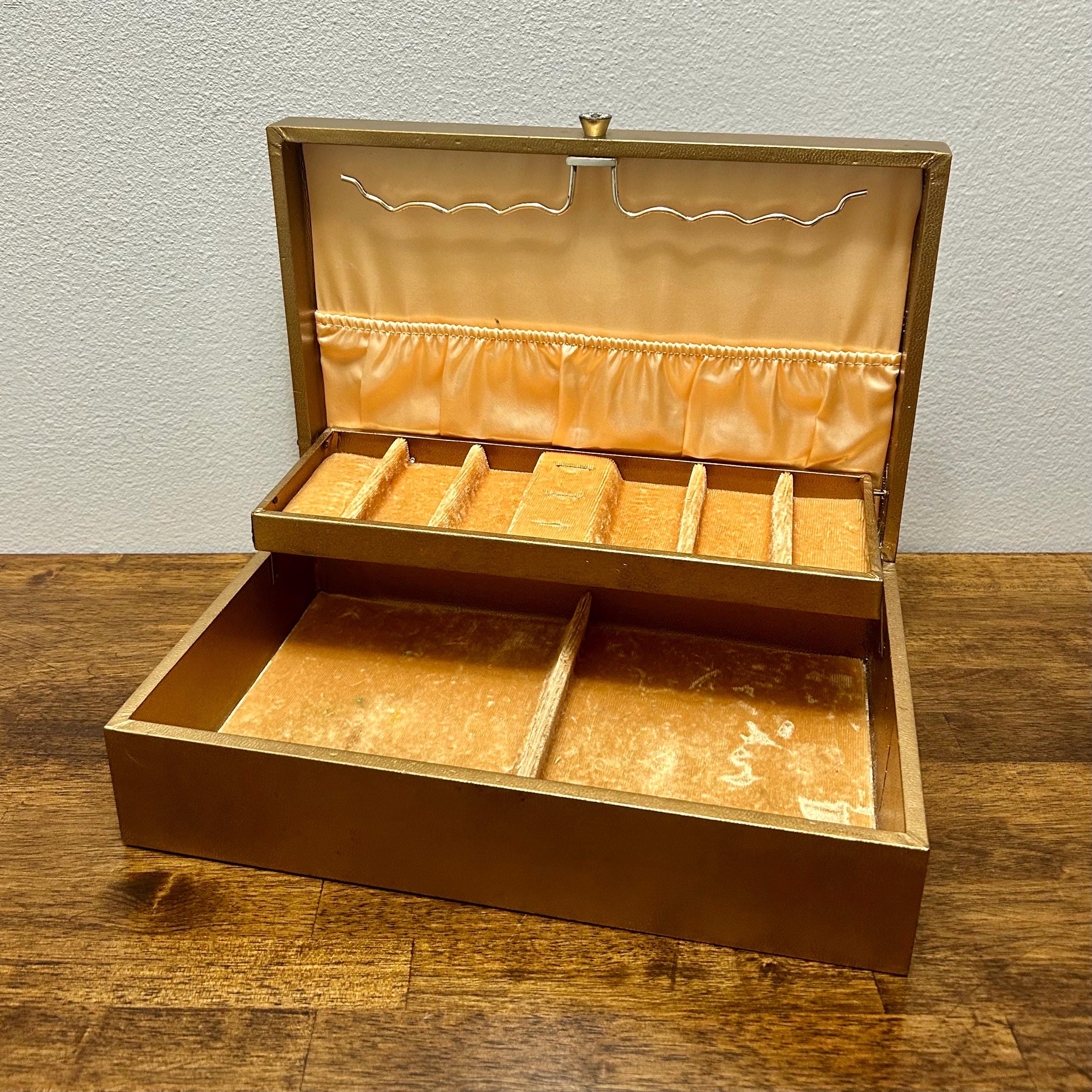 Vintage Lady Buxton Jewelry Box, Gold Faux Leather With Peach