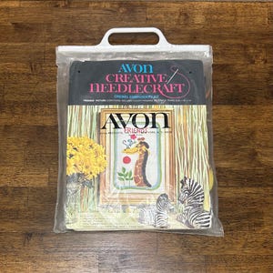 Kit de bordado de lana de Avon vintage: Proyecto jirafa y ratón