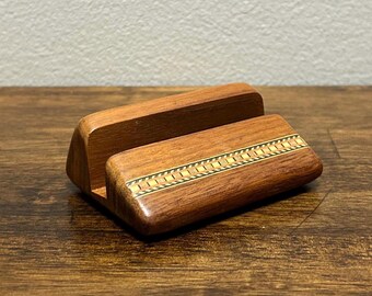 Vintage eingelegter Holz Visitenkartenhalter, handgefertigter geometrischer Schreibtischhalter aus Holz, Heartwood Creations Schreibtischdekor
