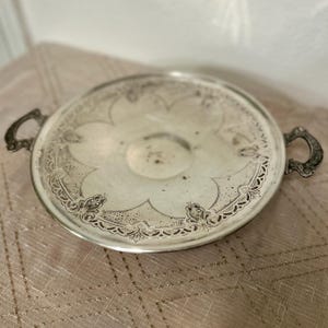 Silberplatte Fuß Obstschale mit geätztem Blumenmotiv | Vintage Mid-Century Serviertablett