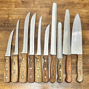 Coltello da chef vintage Chicago Cutlery, per affettare, intagliare, disossare o filettare, con manico in noce e rivetti in ottone, venduto singolarmente.