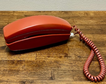 Teléfono de pared vintage color naranja quemado GTE Styline, teléfono retro de botones de los años 70, teléfono de pared MCM color rojo óxido