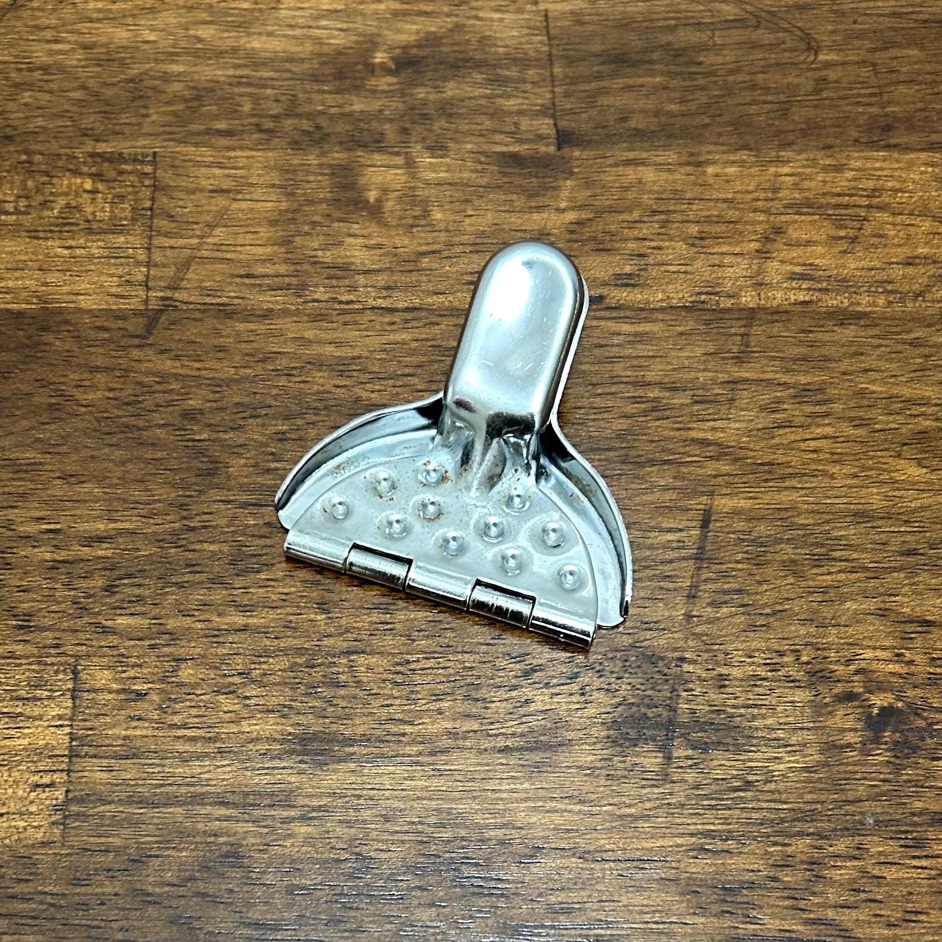 Lemon Wedge Squeezer