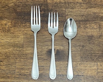 Vintage Oneida Flight Reliance Fork, Teaspoon or Salad Fork, Glossy Stainless Steel Flatware Replacement, Sold Individually