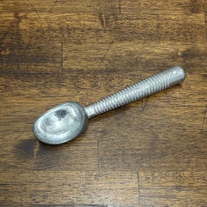 Cast Aluminum Vintage Ribbed Ice Cream Scoop, Lightweight