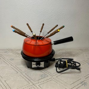 Sears Electric Vintage Fondue Set - Orange Pot with 8 Forks with Colored Ends