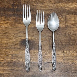 Vintage Cortina Rose Gabel, Salatgabel oder Teelöffel, Japan Edelstahl Besteck Ersatz, einzeln erhältlich