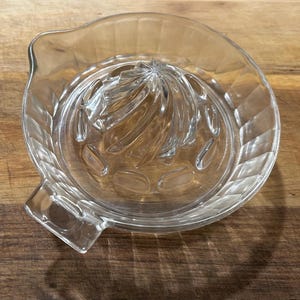 Hazel Atlas Vintage Clear Glass Tabletop Citrus Juicer
