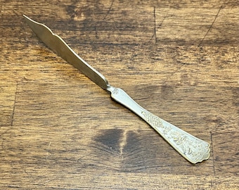 Antique Master Butter Knife, William Penn 1899 Silverplate, Sheffield Plate Co Twisted Handle Spreader