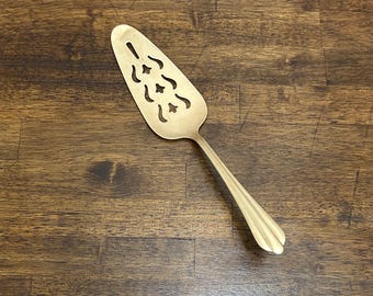 Vintage Gold Plated Pierced Dessert Server, Gold Cake Server, Wedding Serveware, Gold Flatware