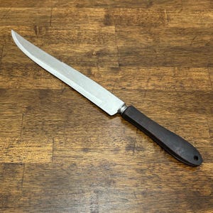 Voos Vintage Slicing Knife with Sleek Wood Handle