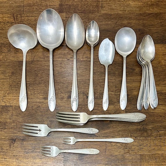 Vintage Oneida Queen Bess II Silverplate Iced Tea Spoon, Teaspoon
