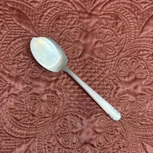 Oneida Silverplated Vintage Jelly Spoon, Elaine - Flatware Replacement