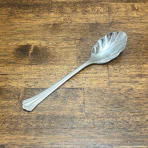 Vintage Reed & Barton Regine Sugar Shell Spoon, Stainless Flatware Replacement, 6 1/4”