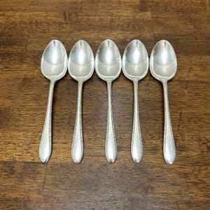 Vintage Gorham Invitation Teaspoons Set of 5, Silverplate Flatware Replacement, 1940 Pattern, Floral Scroll Design
